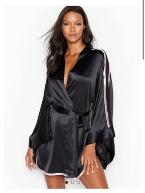 Victoria's Secret Satin Wrap Robe Black/Pink Piped Kimono Lingerie XS/S